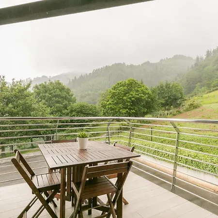 Uzturre - Baskeyrentals Apartment *